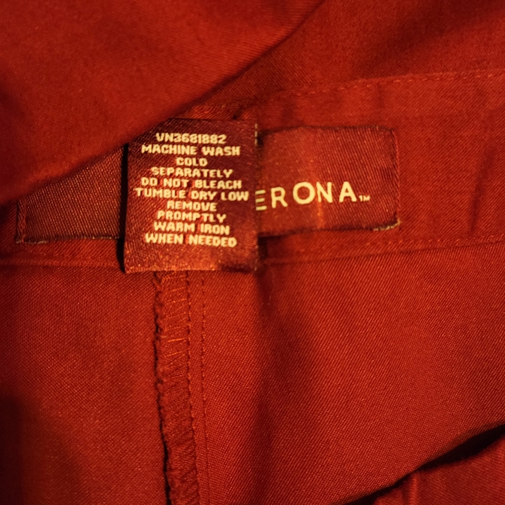 Merona Burgundy Red Sateen Cropped Pants *sz 8* - Picture 6 of 9